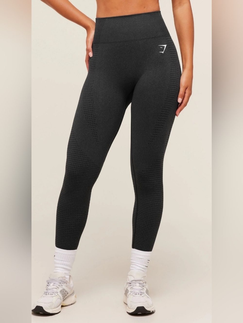 Gymshark  Dark Gray Seamless High-Rise Leggings.
